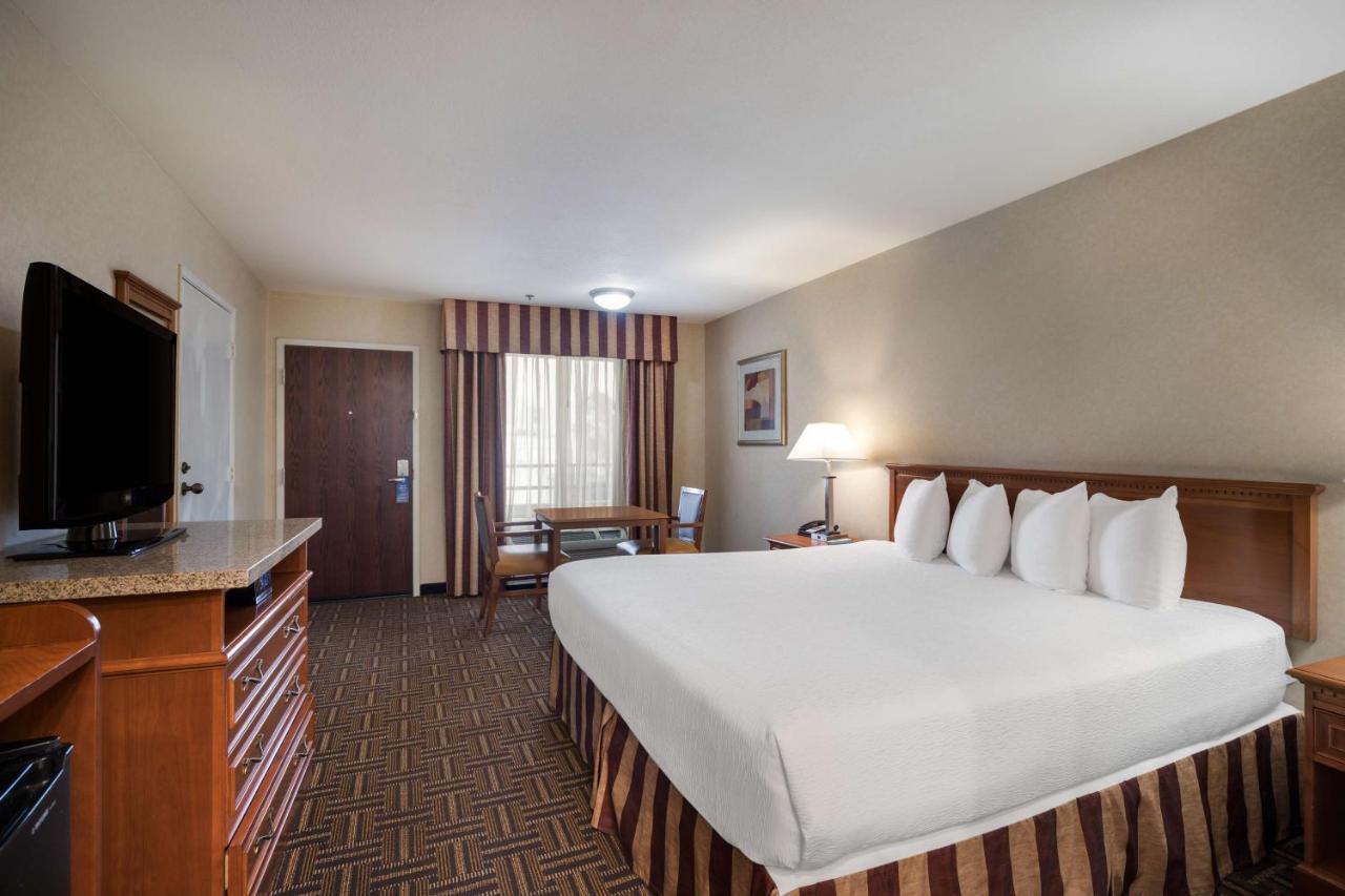 Best Western Norwalk Inn Exteriér fotografie