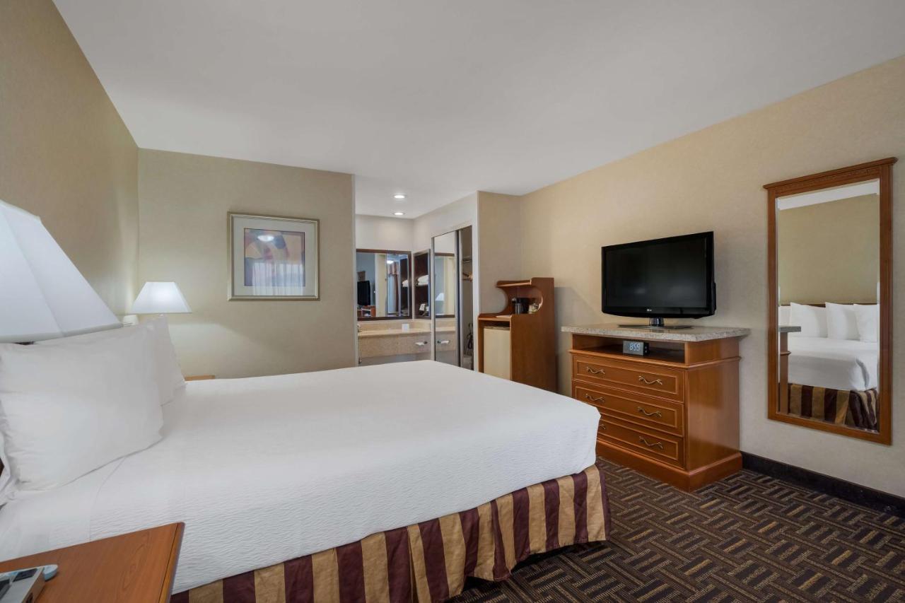 Best Western Norwalk Inn Exteriér fotografie