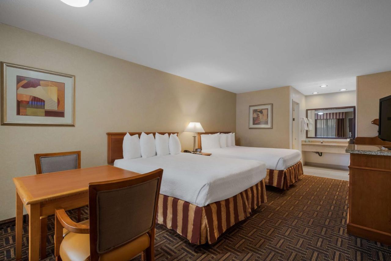 Best Western Norwalk Inn Exteriér fotografie