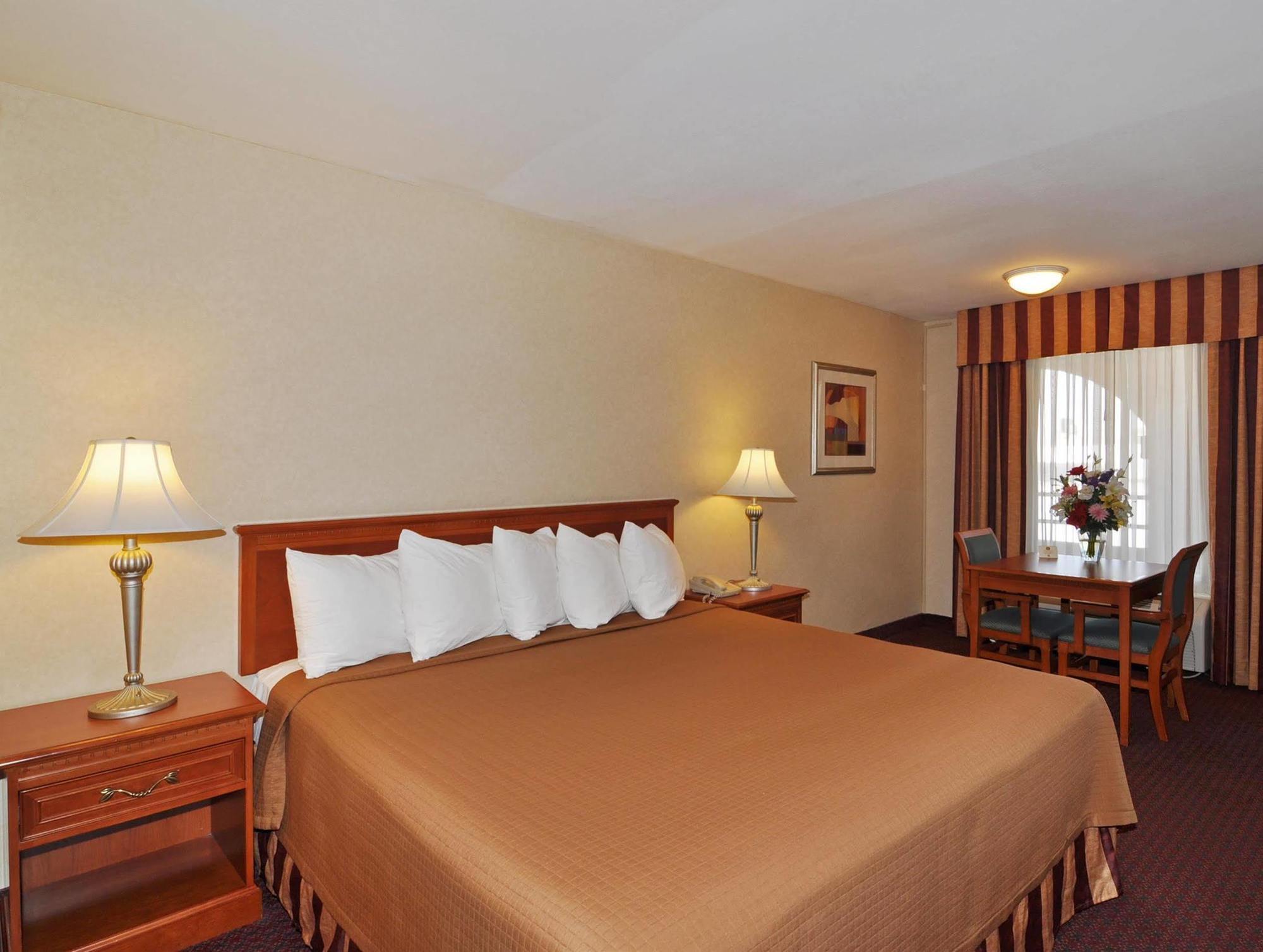 Best Western Norwalk Inn Exteriér fotografie